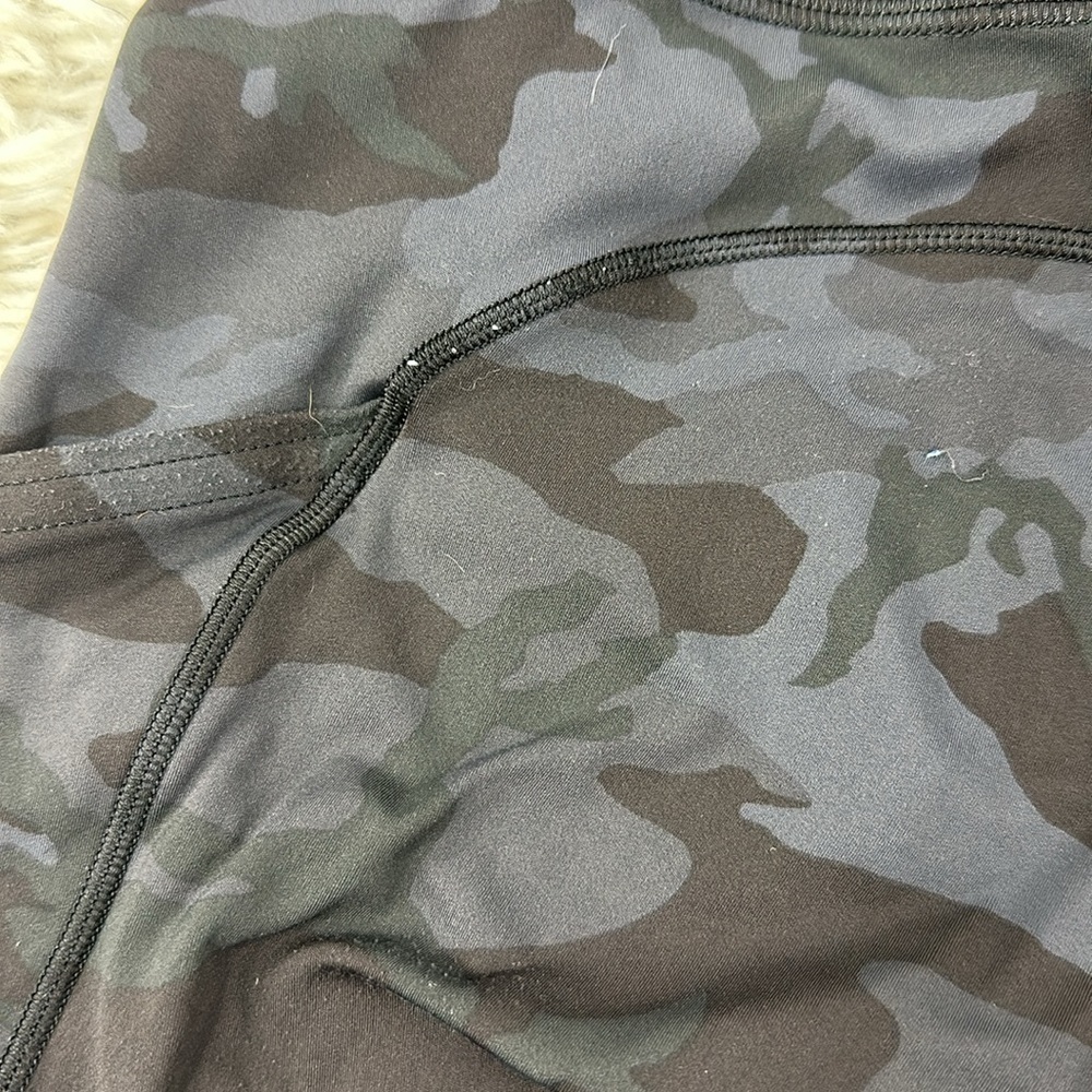 Lululemon Fast and Free Short 10" Incognito Camo Multi Grey - Picture 5 of 5